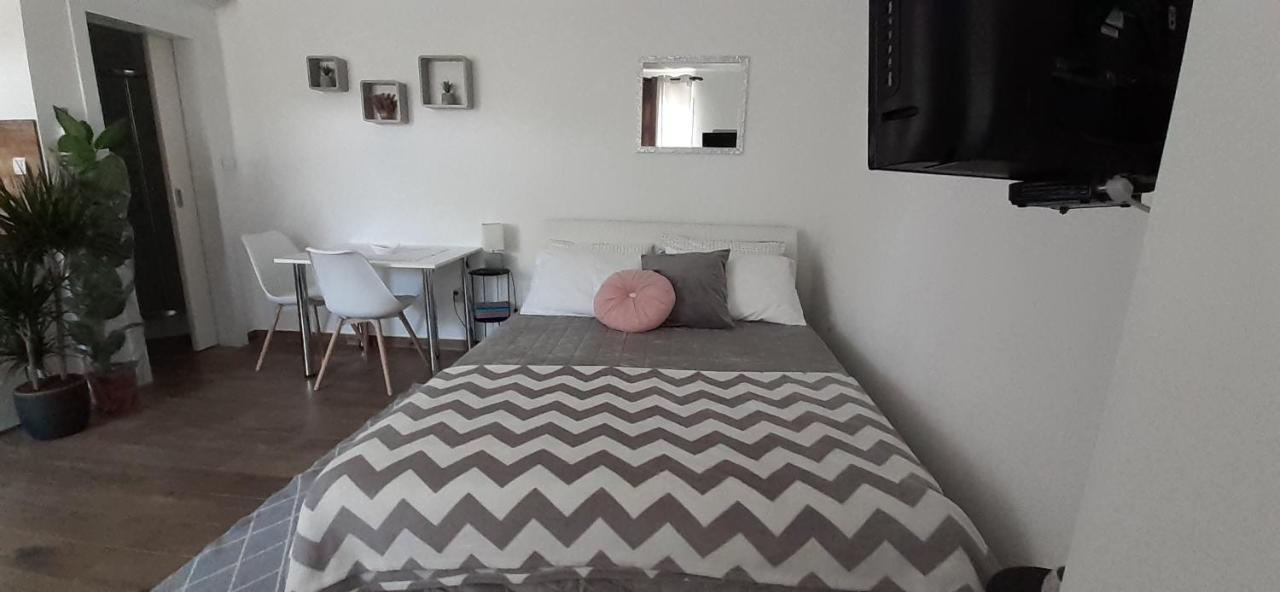 Studio Bianca - Studio With Terrace Near The Sea Sukošan Екстериор снимка